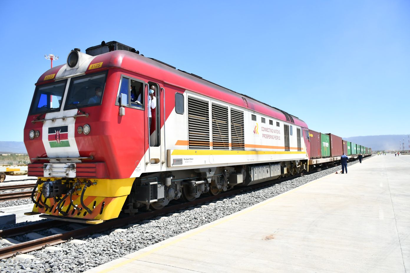 Kenya Railways runs first successful trial cargo train on SGR/MGR link ...