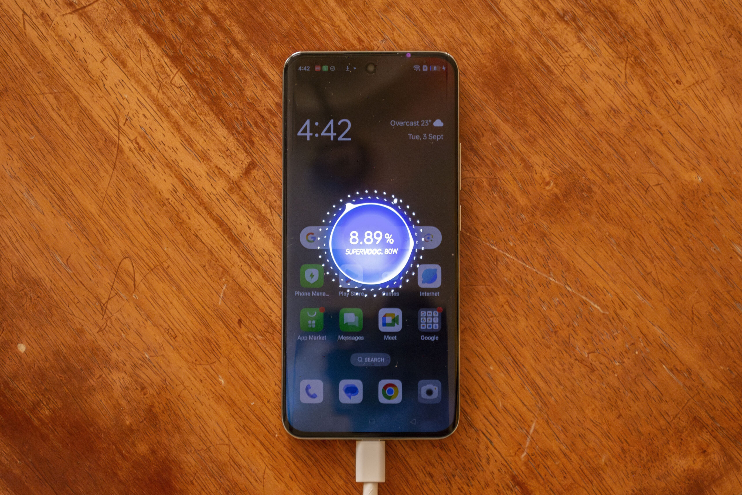 The charging graphic on the Oppo Reno12 5G 